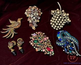 Heidi Daus, Vendome, Joan Rivers, UTC, Graziano, DBJ, KJL, Kirks Folly. LaVintage and more