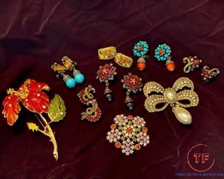 Heidi Daus, Vendome, Joan Rivers, UTC, Graziano, DBJ, KJL, Kirks Folly. LaVintage and more