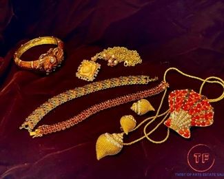 Heidi Daus, Vendome, Joan Rivers, UTC, Graziano, DBJ, KJL, Kirks Folly. LaVintage and more