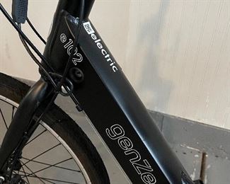 GenZe e102 electric bike in like new condition