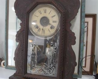 Antique mantle clock