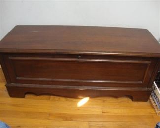 Lane cedar chest