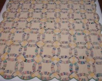 Double wedding ring quilt