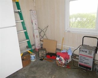 charger / ladder / misc tools