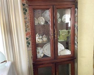 Just the right size curio cabinet