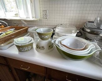 Pyrex Spring Blossom