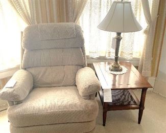 Rocker recliner, vintage lamp and end table