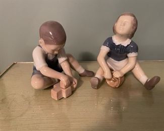 Porcelain children figurines