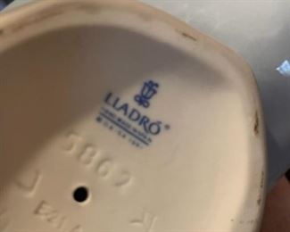 Lladro Girl with Fragrant Bouquet Porcelain Figurine