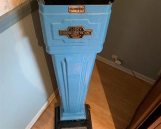 Vintage Penny Scale Loboy Personal Weight Rock-Ola, ROCKOLA ROCK-OLA "LOBOY" PENNY SCALE CIRCA LATE 1930'S