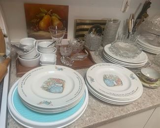 Kitchenware, serve ware