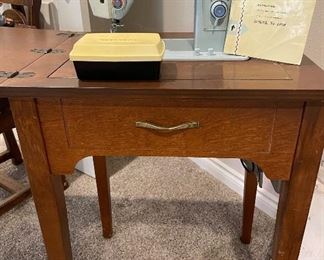 Penncrest Sewing Machine with Table