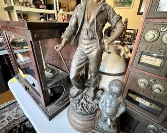 Cast iron statue - desktop