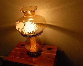 Beautiful Gone with the Wind lamp