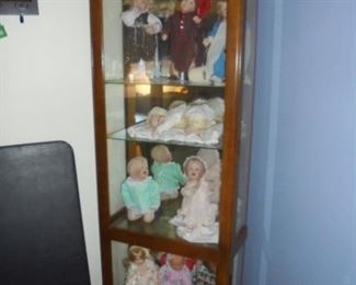 Wood & glass curio cabinet