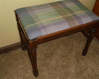 Oak dressing stool