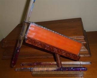 Unusual coladiscope w/3 bar prizems  