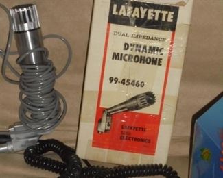 Professional Lafayette Dynamic microhone  99-45460 w/cord ready for mic stand