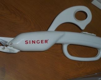 Singer electric sissors
