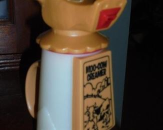 Mid Century 'Moo Cow Creamer' 