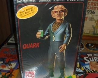 NIB Star Trek Deep Space Nine 12" tall vinyl figure Quark   AMT model 
