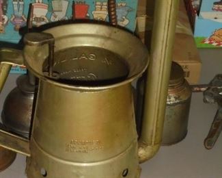 1/4 gal Brass oil can