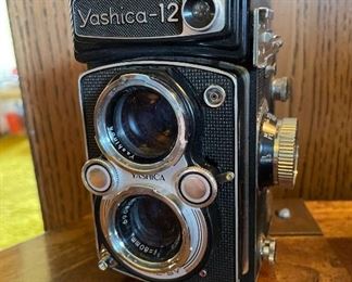 Yashica 12 Twin Lens Reflex TLR Film Camera, Yashinon 80mm,  f1:3.5 - VI