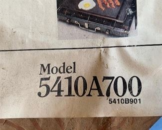 Coleman Two Burner Campstove, Model 5410A700