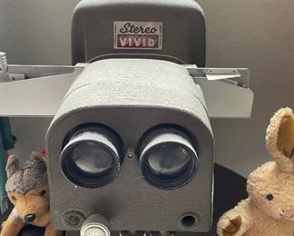TDC Stereo Vivid Model 116 Stereo Projector