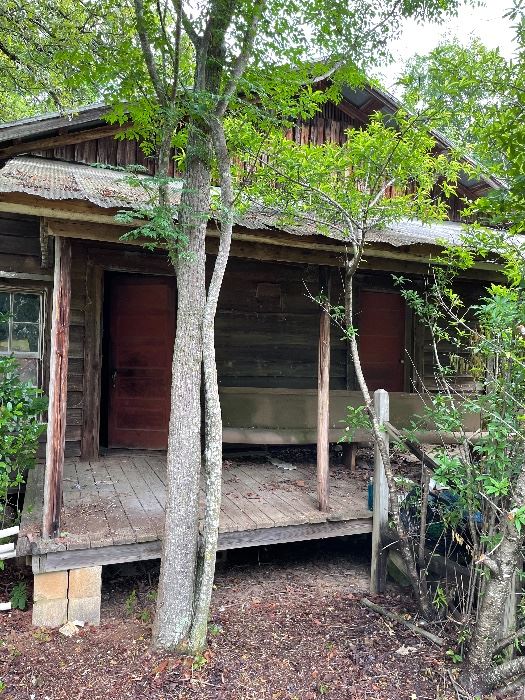 Primitive 5 room cabin (approximately 1,000 sq ft), must be moved from property