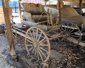 Antique Horse Drawn Drs Buggy