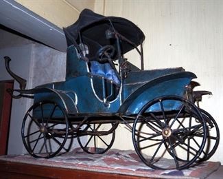 Hand Crafted Metal Model T Car Model, 16" x 21" x 11"