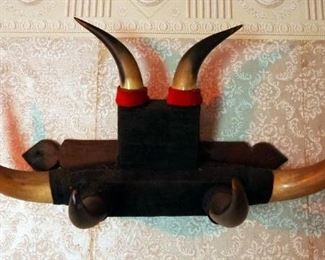 Steer Horn Wall Mounted Hat Rack, 30" x 15" x 13"