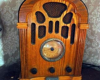 Crosley Collector's Limited Edition AM/FM Radio With Cassette Deck Model 1940