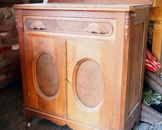 Antique Single Drawer Wash Stand, 38" x 30" 16"
