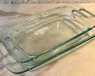 (2) Pyrex baking dishes
