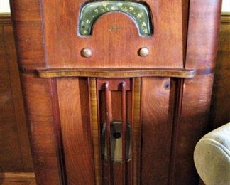 Antique Zenith Radio Console - Decoration Only