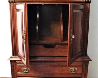 2-door Solid Wood Armoire
