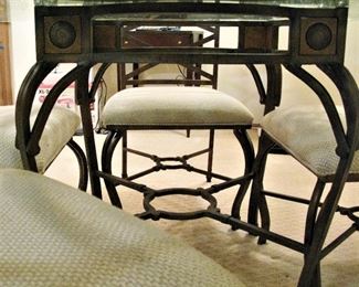 Very Nice Round Glass Top Table with 4 Chairs