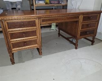 Walnut Bankers Desk excellent condition, early purchase is available if interested