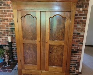 Primitive storage wardrobe