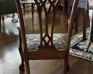 Set of 12 Henredon Chippendale Dining Chairs - 2 Captain & 8 Side Chairs. 19" Seat Height. Photo 5 of 5.