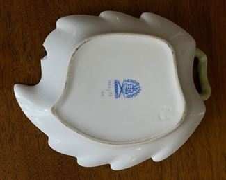 Herend Market Garden Leaf Tray. Photo 2 of 2.