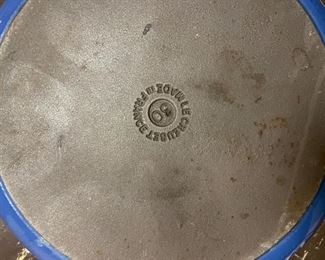 7.5 Quart Blue Le Creuset Dutch Oven with Lid. Photo 2 of 2.