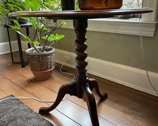 Bergelin Home Store Cricket Table. Photo 1 of 4.