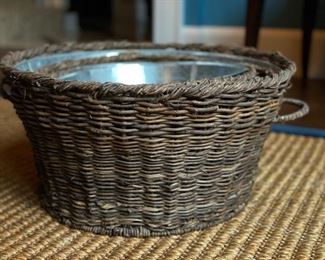 Set of baskets with aluminum beverage inserts. Photo 1 of 2.