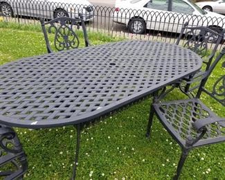 Sweet find. 6 person oval lattice aluminum iron table. First quality.