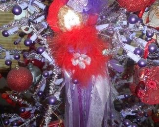 LOTS OF RED HAT SOCIETY ITEMS