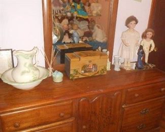 AMERICAN OF MARTINSVILLE DRESSER WITH MIRROR