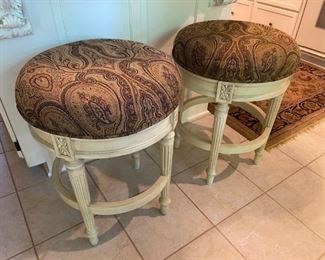 Pair of Hillsdale Wide Swivel Kitchen stools